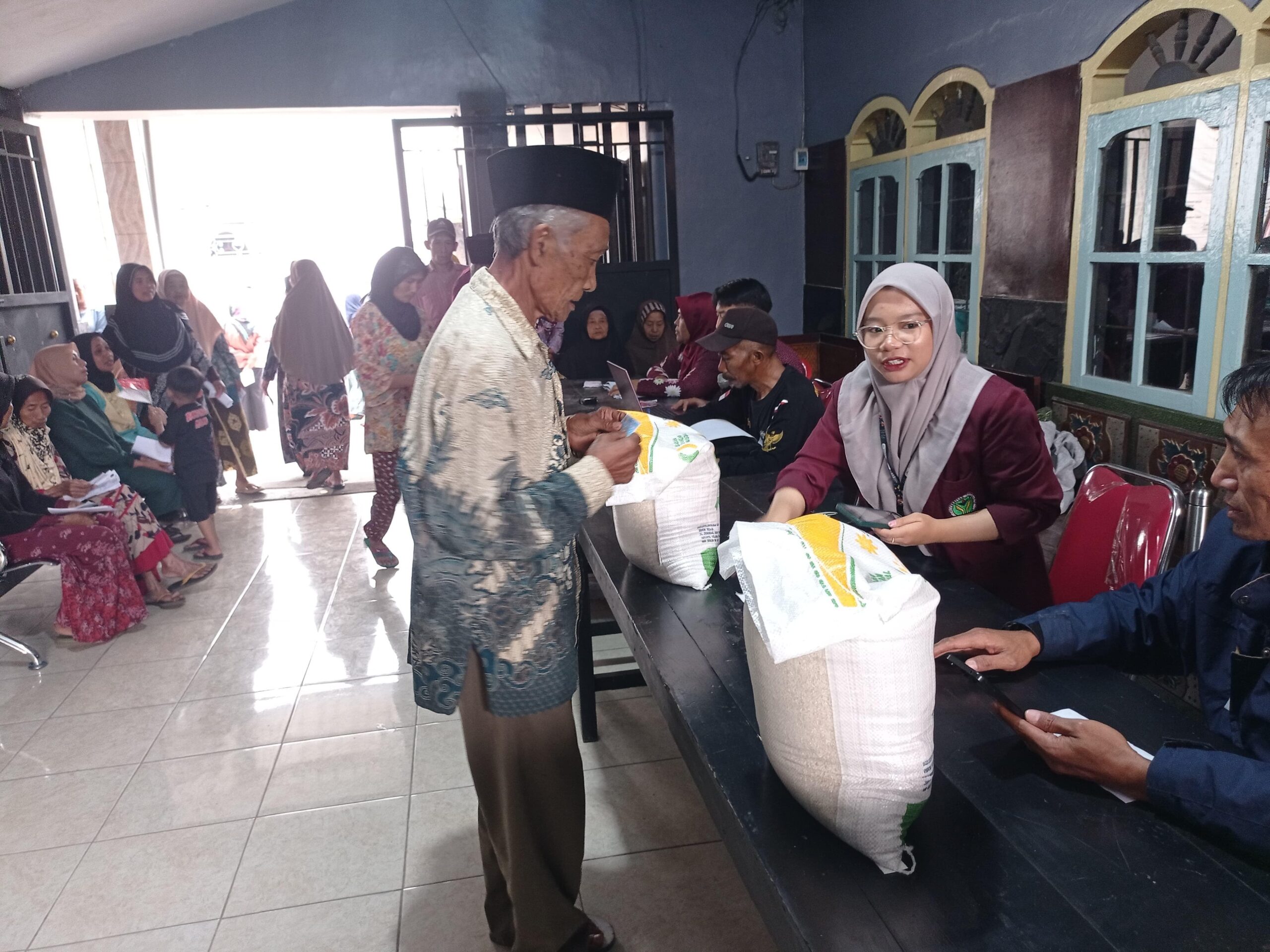 Pembagian Sembako