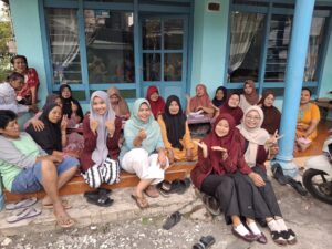 Cegah Phishing dan Hoaks, Ibu PKK Martopuro Purwosari Ikuti Edukasi Literasi Digital