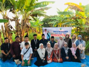 Mahasiswa KKN 01 Universitas Yudharta Pasuruan Berpartisipasi dalam Sedekah Bumi Desa Segoropuro