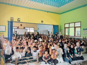Semarak Penutupan MPLS MIS Ainul Ulum, KKN 17 Yudharta Pererat Kolaborasi Pendidikan