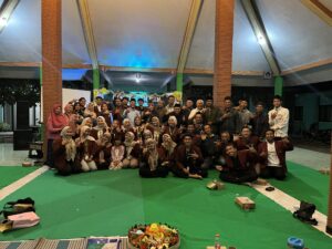 KKN Kelompok 18 Universitas Yudharta Pasuruan Resmi Tutup Pengabdian di Desa Kedok Melalui Malam Penutupan yang Penuh Makna
