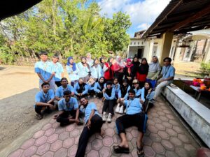 Mahasiswa KKN 21 Universitas Yudharta Pasuruan Berpartisipasi dalam Senam Lansia sebagai  Upaya Mendukung Gaya Hidup Sehat di Desa Kerjo, Kecamatan Karangan, Kabupaten  Trenggalek