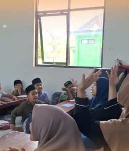 Pendampingan Pembelajaran di TPA Bustanul Akhlaq sebagai Wujud Kontribusi Mahasiswa KKN Kelompok 21 Universitas Yudharta Pasuruan terhadap Pendidikan Keagamaan Desa Kerjo