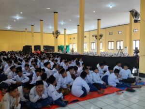 Panitia Pondok Pesantren Ngalah Sukses Menggelar Acara Orientasi Santri Baru (OSABA)