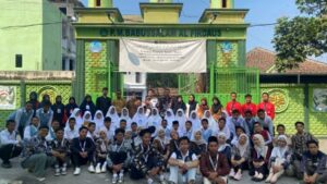 Mahasiswa KKN Universitas Yudharta Pasuruan Bersama SMP dan SMK Babussalam Al Firdaus Gelar Sosialisasi Anti-Bullying