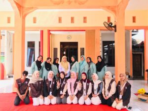 Mahasiswa KKN 01 Universitas Yudharta Pasuruan Berpartisipasi dalam Kegiatan Posyandu di Dusun Krajan dan Bedodo Segoropuro