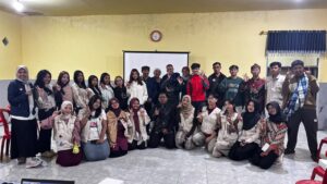 Bangun Kesadaran Desa Wisata, Mahasiswa KKN Kolaboratif ASPIKOM Desa Padakaya Gelar Sosialisasi Content Creator