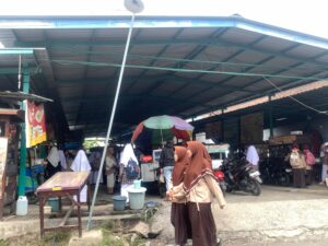 Pasar Senggol Pandean, Surga Jajanan Ramah Kantong yang Ramai Diburu Pelajar